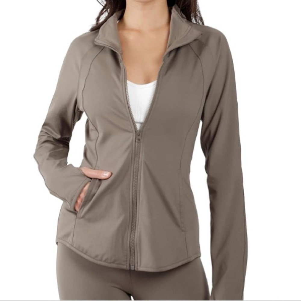 Yogalicious Lux NWT Full Zip Lightweight Fitted Yoga/Athletic Jacket - Size XXL